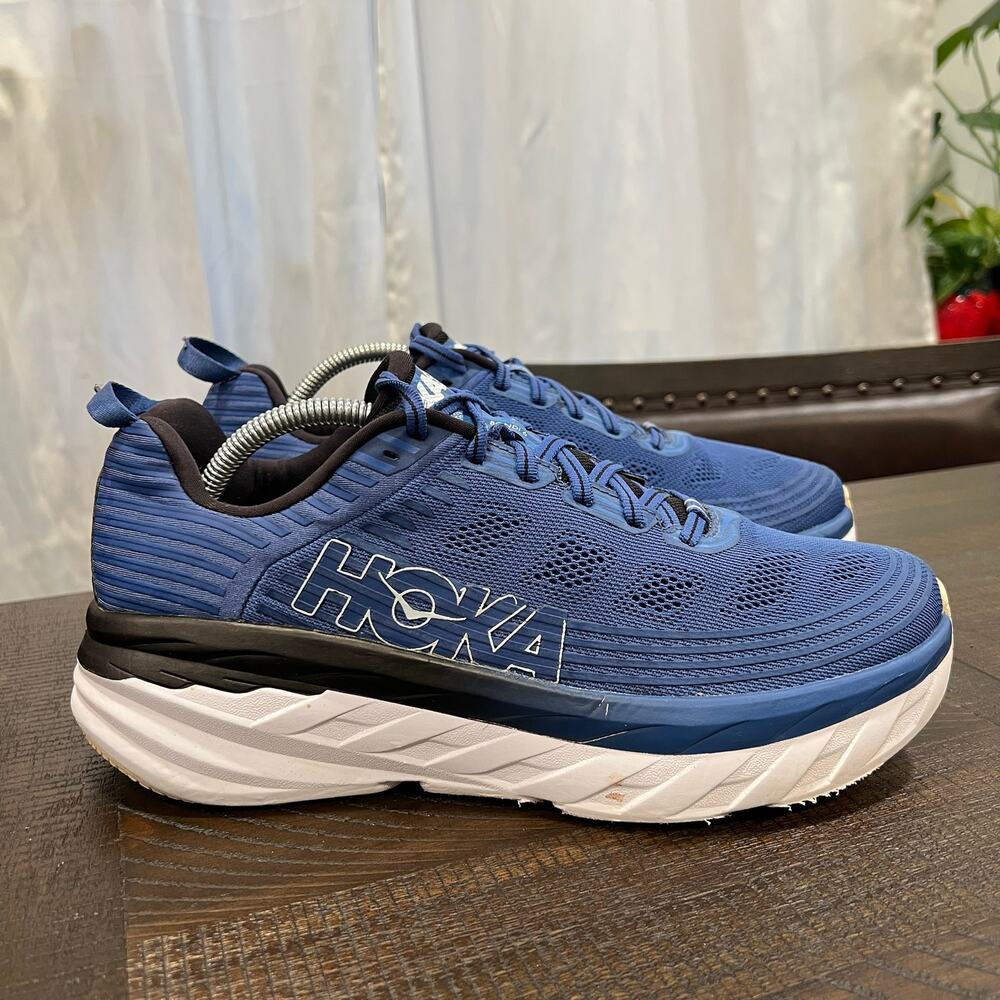 Hoka Bondi 6 men running shoes in blue 9.5